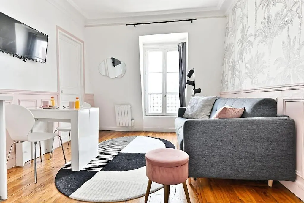 Daire Magnifique Appartement Rose A #Garemontparnasse Paris