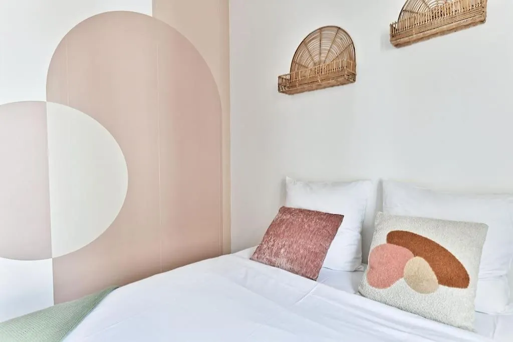 Magnifique Appartement Rose A #Garemontparnasse Paris Daire
