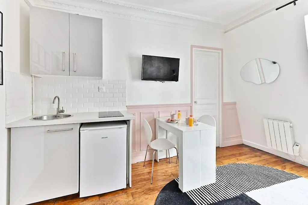 Magnifique Appartement Rose A #Garemontparnasse Paris 0*,  Fransa
